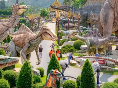 🌿 𝐍𝐨𝐧𝐠 𝐍𝐨𝐨𝐜𝐡 𝐓𝐫𝐨𝐩𝐢𝐜𝐚𝐥 𝐆𝐚𝐫𝐝𝐞𝐧 — 𝐏𝐚𝐭𝐭𝐚𝐲𝐚 🦖🌴